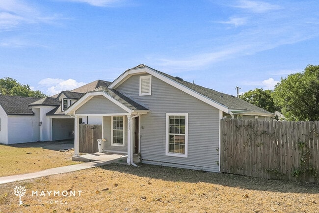 Building Photo - Charming 3-Bedroom Home in Kansas City