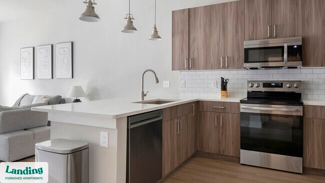 Photo - 1880 Maple Dr NW Unidad 204