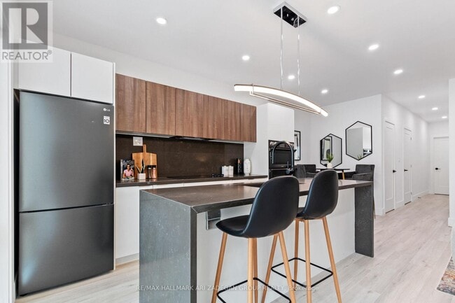 Photo - 16 Minto St Unit 1