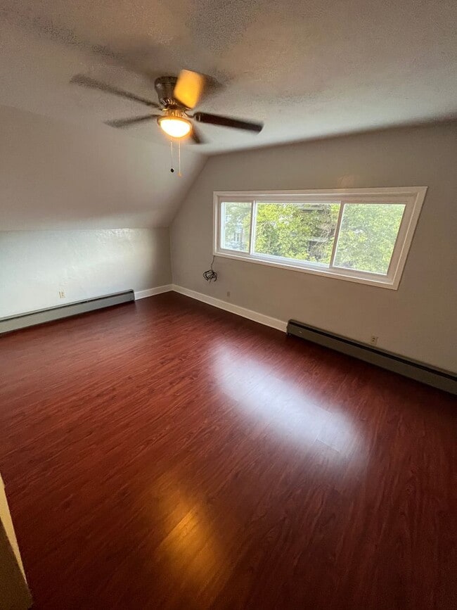 Photo - 151 Kendall Ave Unit Apt 3