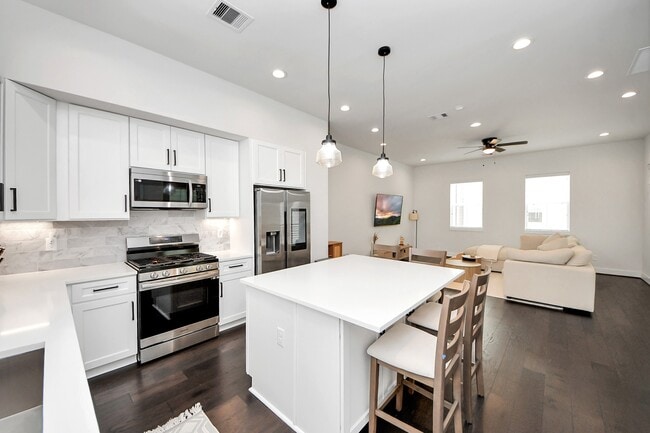 Photo - 5502 Wheatley St