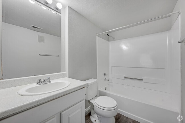 2 BR, 2 BA - 812 SF - Bathroom - Villas of Sorrento Apartments