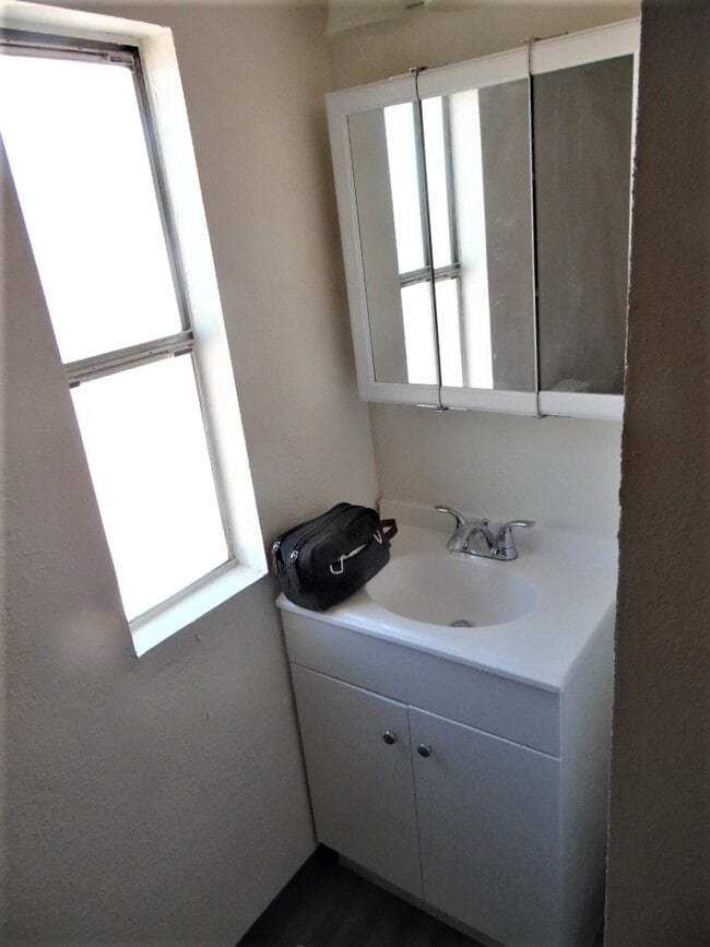 Photo - 208 Mohawk Dr