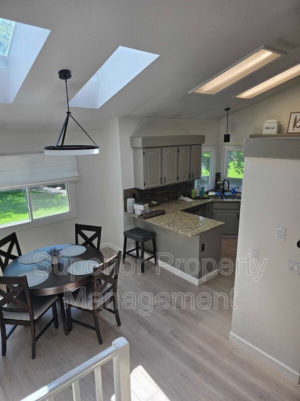 4126 Stoneridge Ct