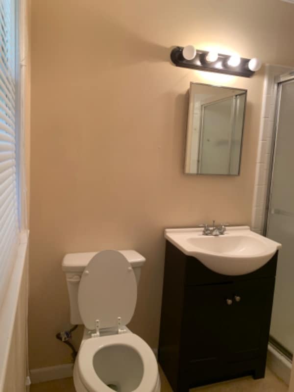 Photo - 209 Polaris St