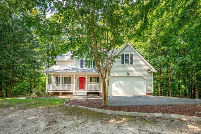 Building Photo - 4 Bedroom Home on 1.87 Acres in Aylett – Available July 6th – $2,395/mo