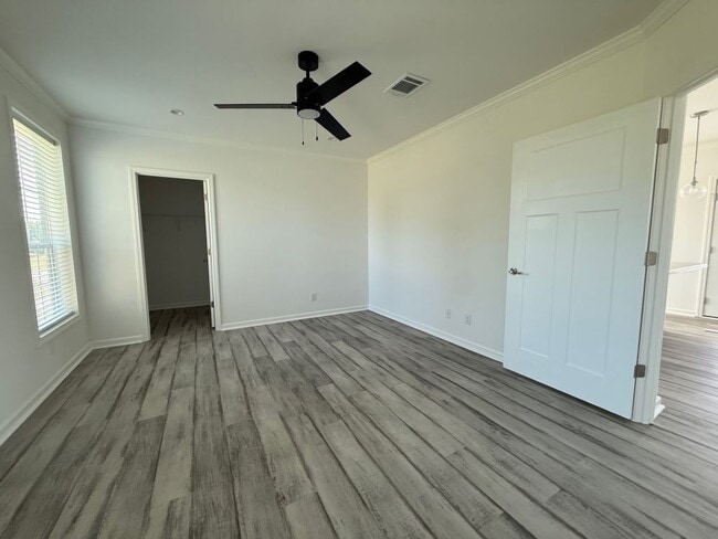 Photo - 1654 Voyager Dr