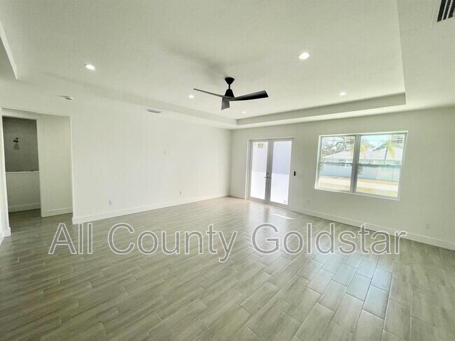 Photo - 4661 Fairlane Dr