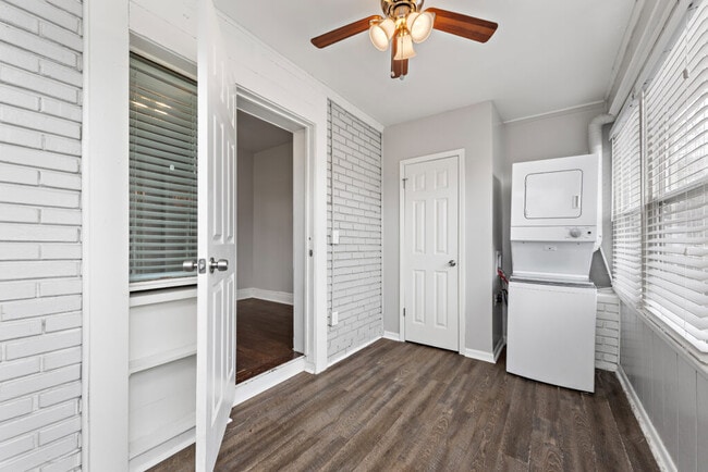 Photo - 4244 Terrace