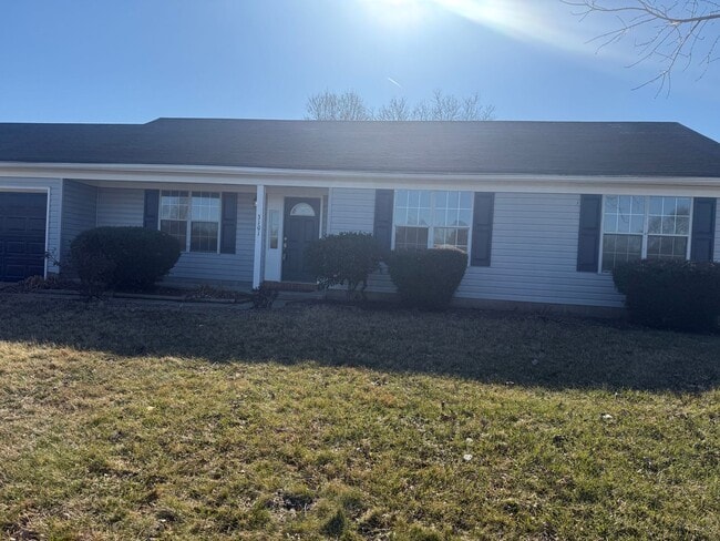 Building Photo - Beautiful cozy 3 bed 2 bath house