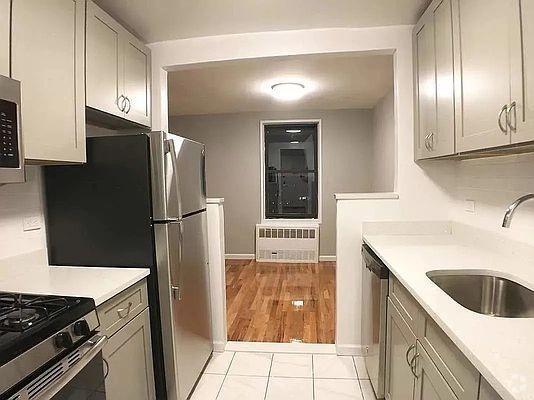 Building Photo - 1 bedroom in Bronx NY 10465 Unit 5G Rental