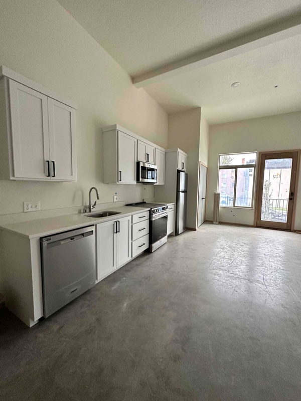 Building Photo - 617 S Adams St Rental