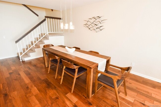 Photo - 15 Aruba Bend