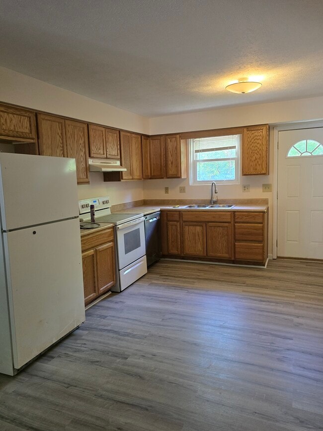 Photo - 941 Wittenberg Dr Unidad B