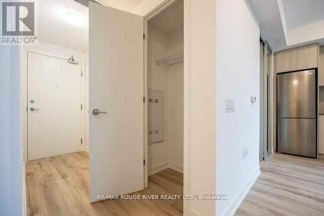 Photo - 7439 Kingston Rd Unit 918