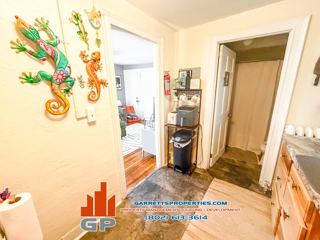 Photo - 222 Maple St Unit 2