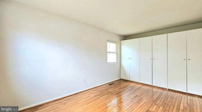 Bedroom 2 - 9521 Hagel Cir