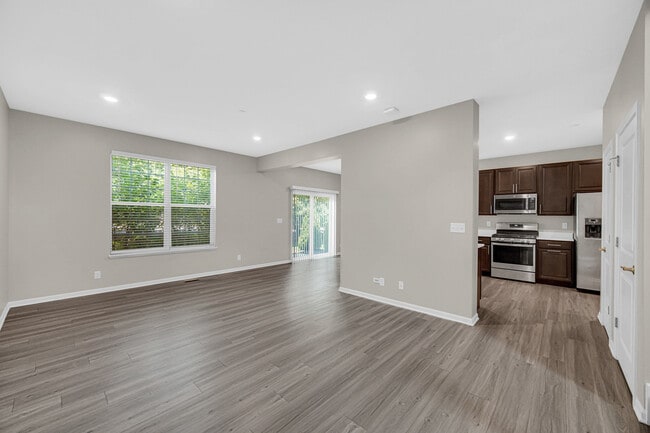Photo - 1115 Goldfinch Ave