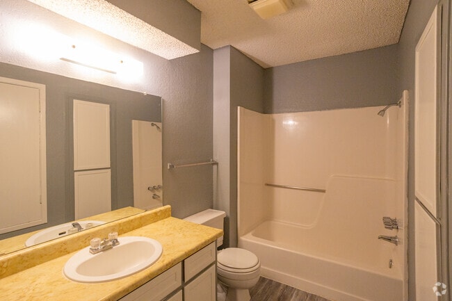 1HAB, 1BA - 745 ft² - Heritage Hollow