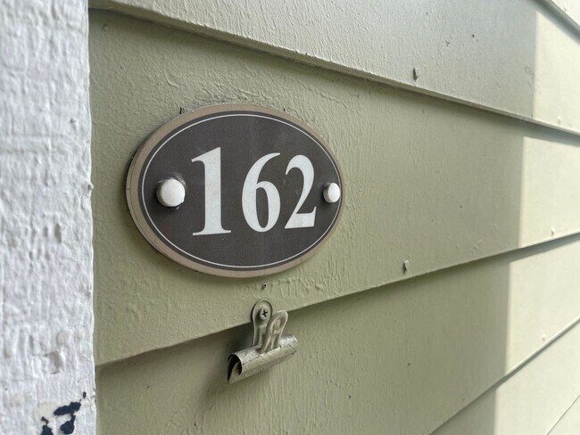 2 Bedroom and 1 Bathroom South Reno Condo - 2 Bedroom and 1 Bathroom South Reno Condo Unit 162-E