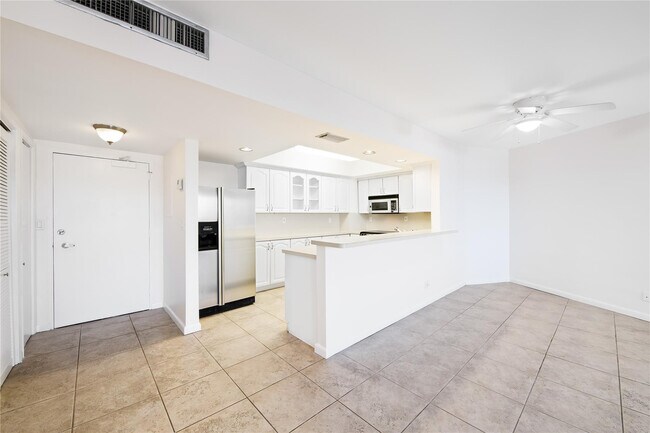 Photo - 3800 Galt Ocean Dr Unidad 714