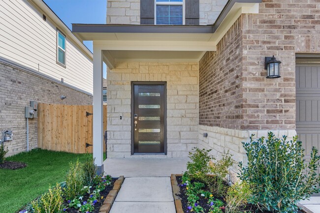 Photo - 294 Brazen Forest Trl