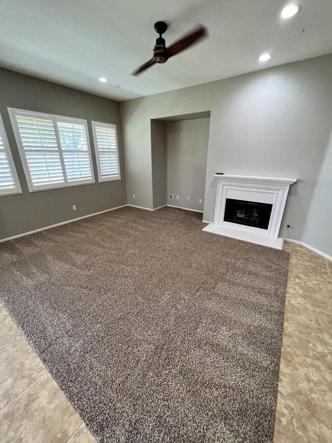 Photo - 3 bedroom SINGLE STORY home in Winchester on HUGE corner lot