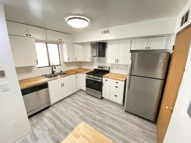 Photo - OSU Gateway 3 bedroom 1 1/2 bath 3 level t...