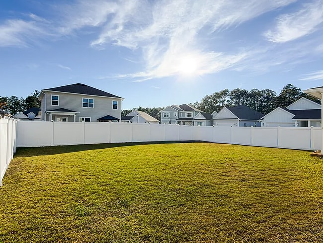 Photo - 211 Piper Cv