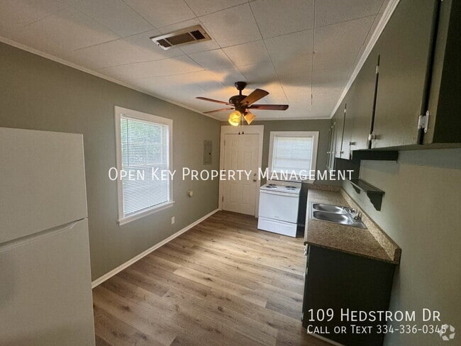 Building Photo - 109 Hedstrom Dr Rental