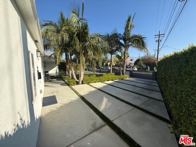 Photo - 1413 N Avon St