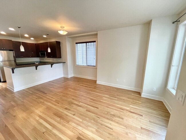 Photo - 1025 NE 125th St