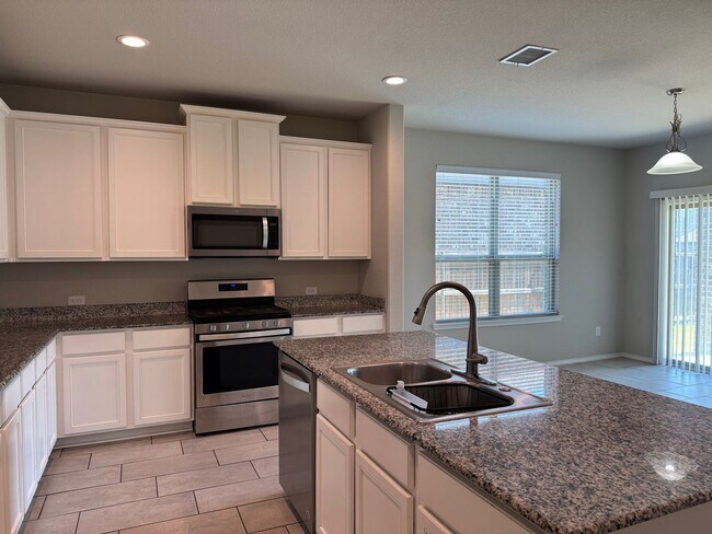 Photo - 7207 Fallen Crest Ln