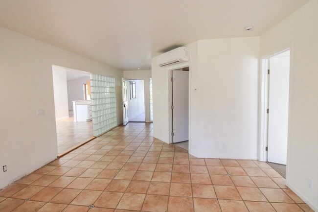 Photo - 299 Albert Dr Unit 1