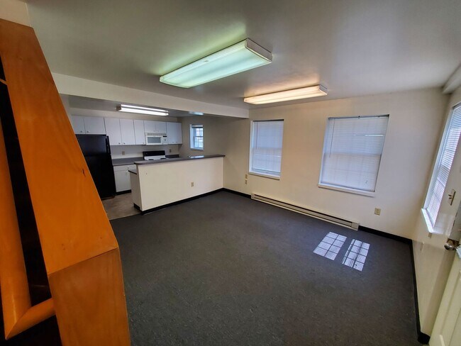 Photo - 111 N Sparks St Unit 111