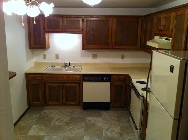 Willow Creek Apartments