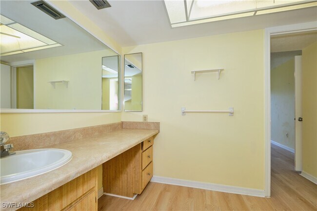 Photo - 12481 McGregor Blvd Unidad 17