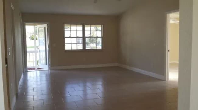 Photo - 4 bedroom 2.5 bath for rent