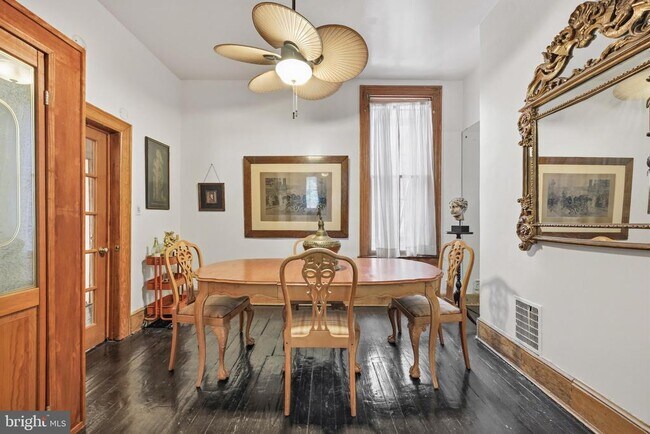 Photo - 1205 4th St NW