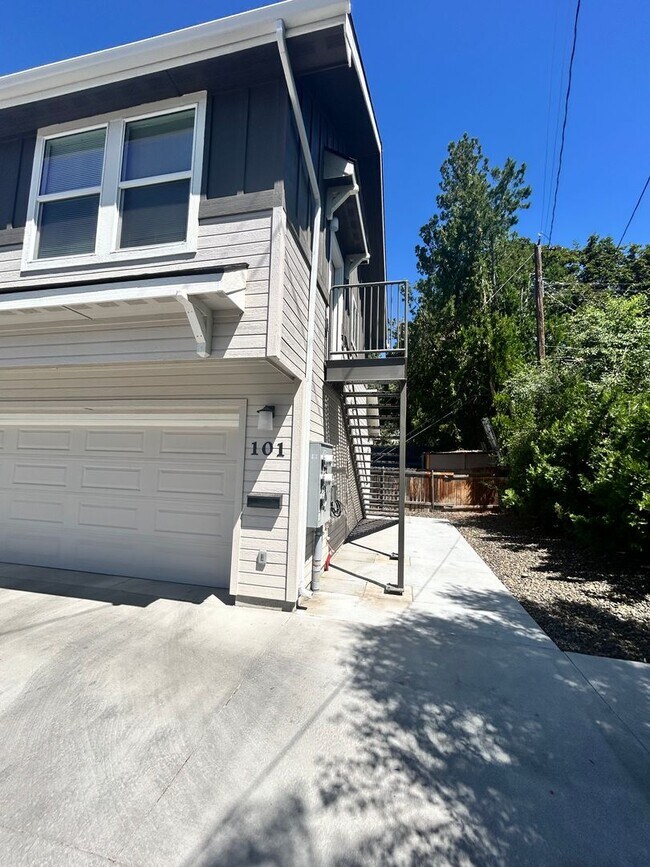 Photo - 2106 S Vista Ave Unit 2106 - 102