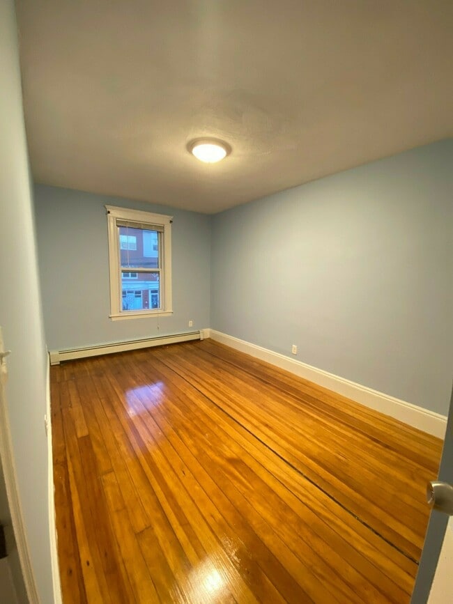 Photo - 66 Beacon St Unidad 4