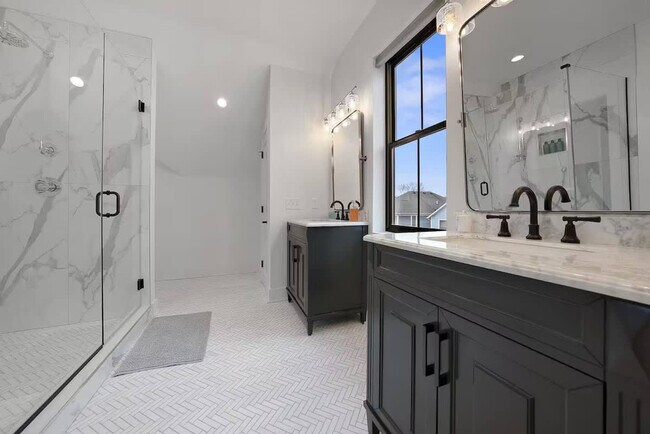 990 N 6th St Unit SI ID1265640P