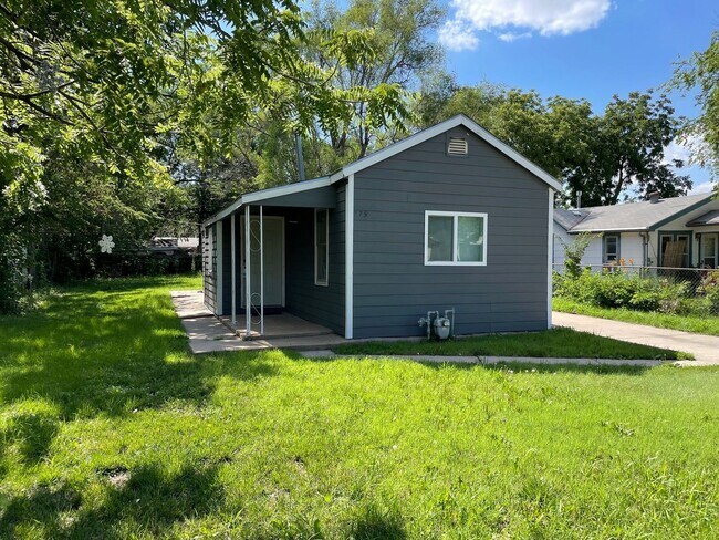 Photo - Darling one bedroom, one bath home!