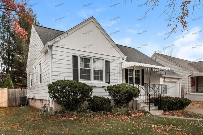 Photo - 824 Northern Pkwy