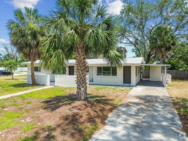 Building Photo - 695 Sunset Dr Rental