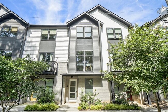 Building Photo - 1350 May Ave SE Rental
