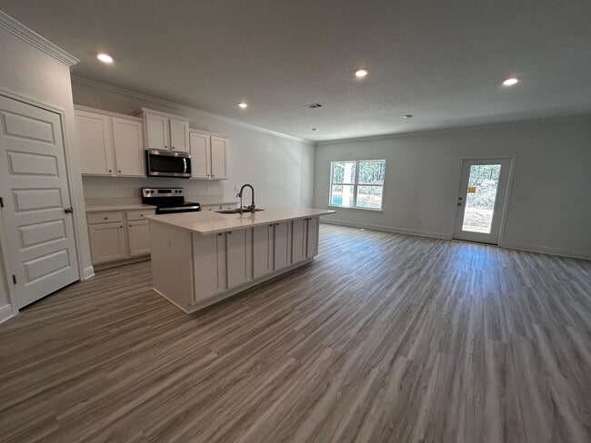 Photo - 250 Piper Cv