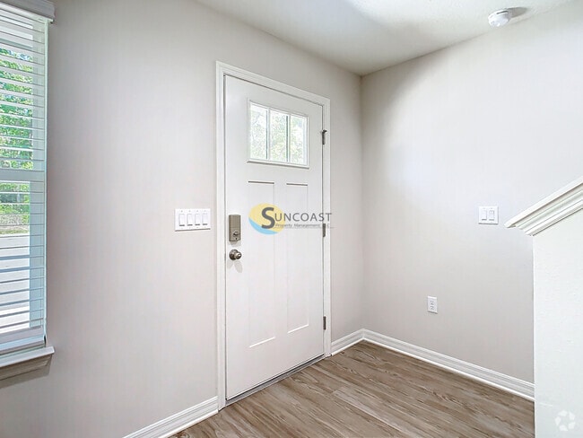 Building Photo - 3821 SW 43rd Ct Unit 100-8 Rental