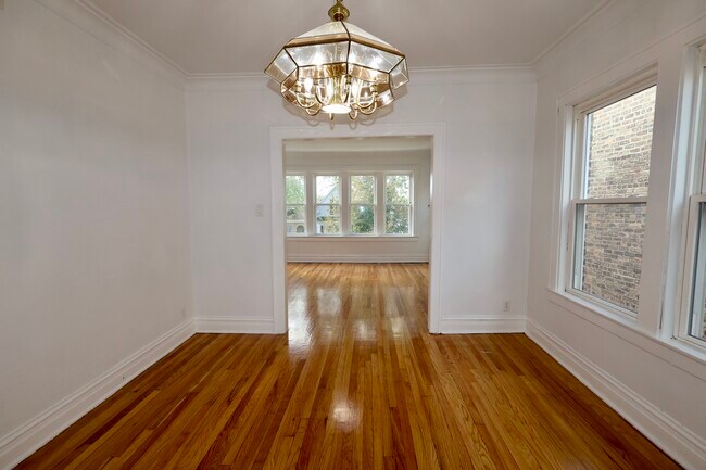 Photo - 3429 N Lowell Ave Unit 2