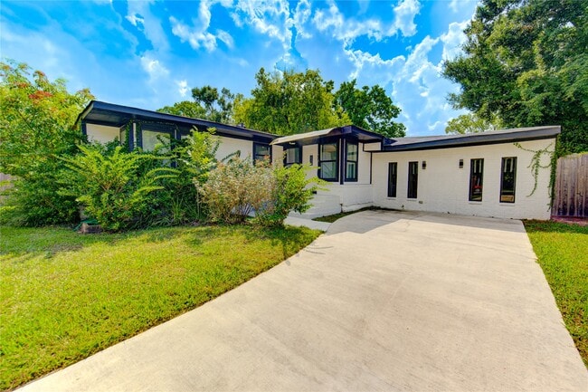 Building Photo - 6638 Winton St Rental